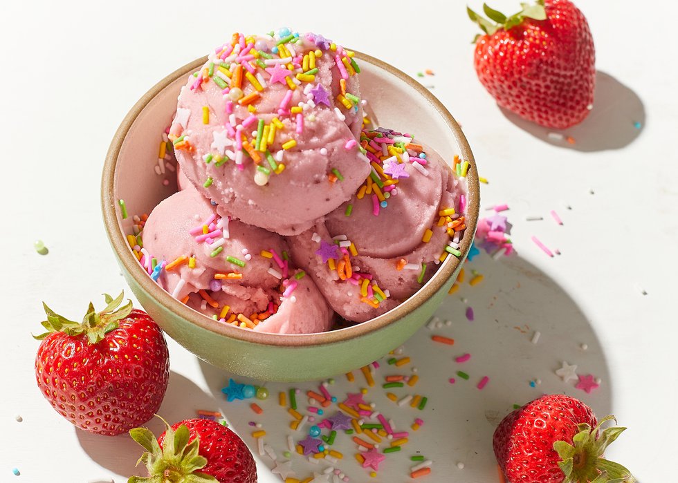Summer Strawberry Ice Cream