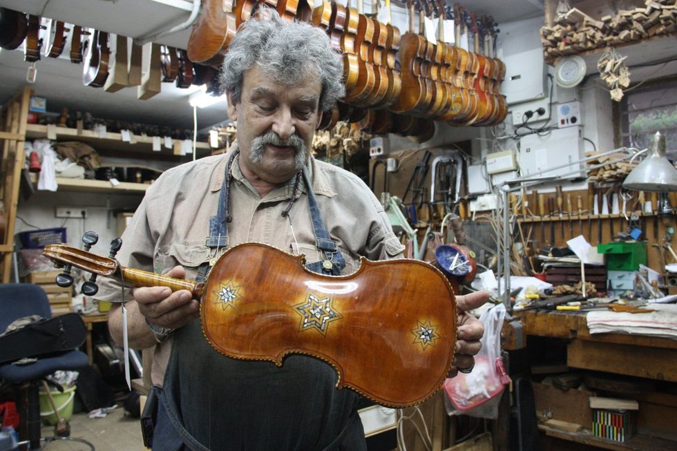 Violins of Hope
