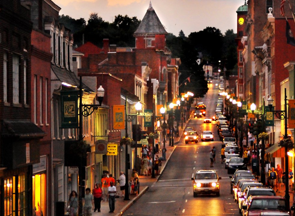 4 Reasons to Visit Staunton This Fall