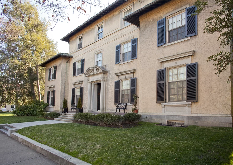 A Grand Villa on Monument Avenue