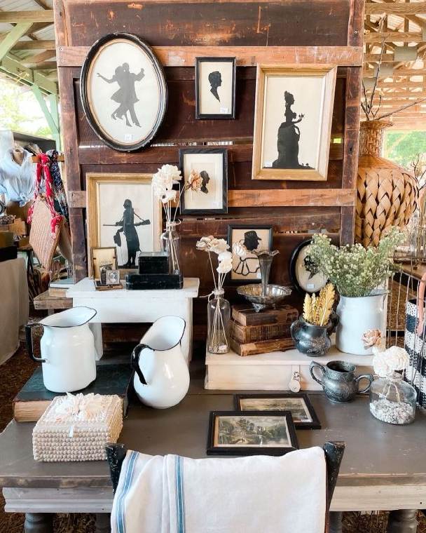 Items at the Luckett's Fall Market