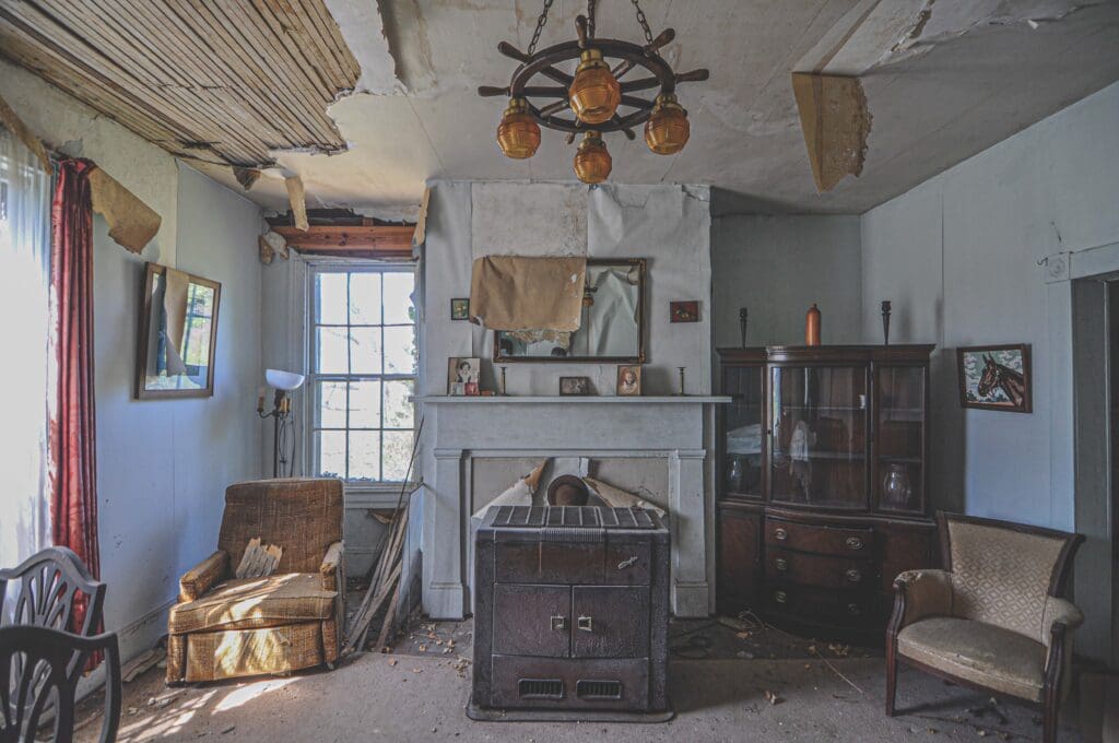 An abandoned living room 
