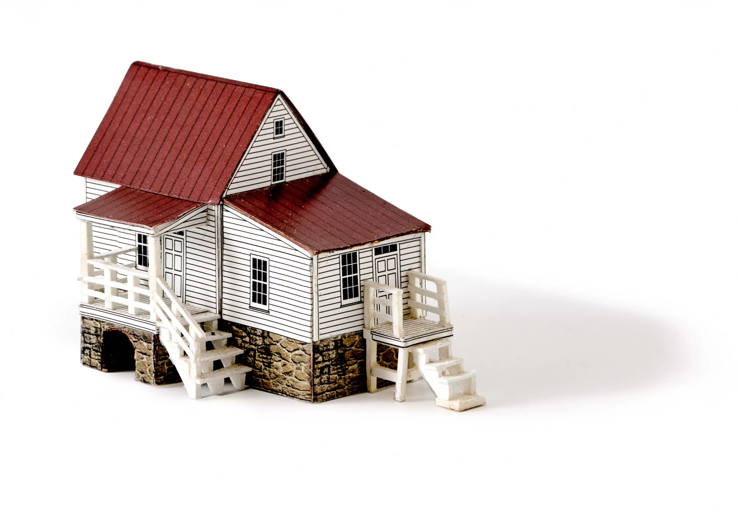 Maker Designs Miniatures for Historic Landmarks Across Virginia