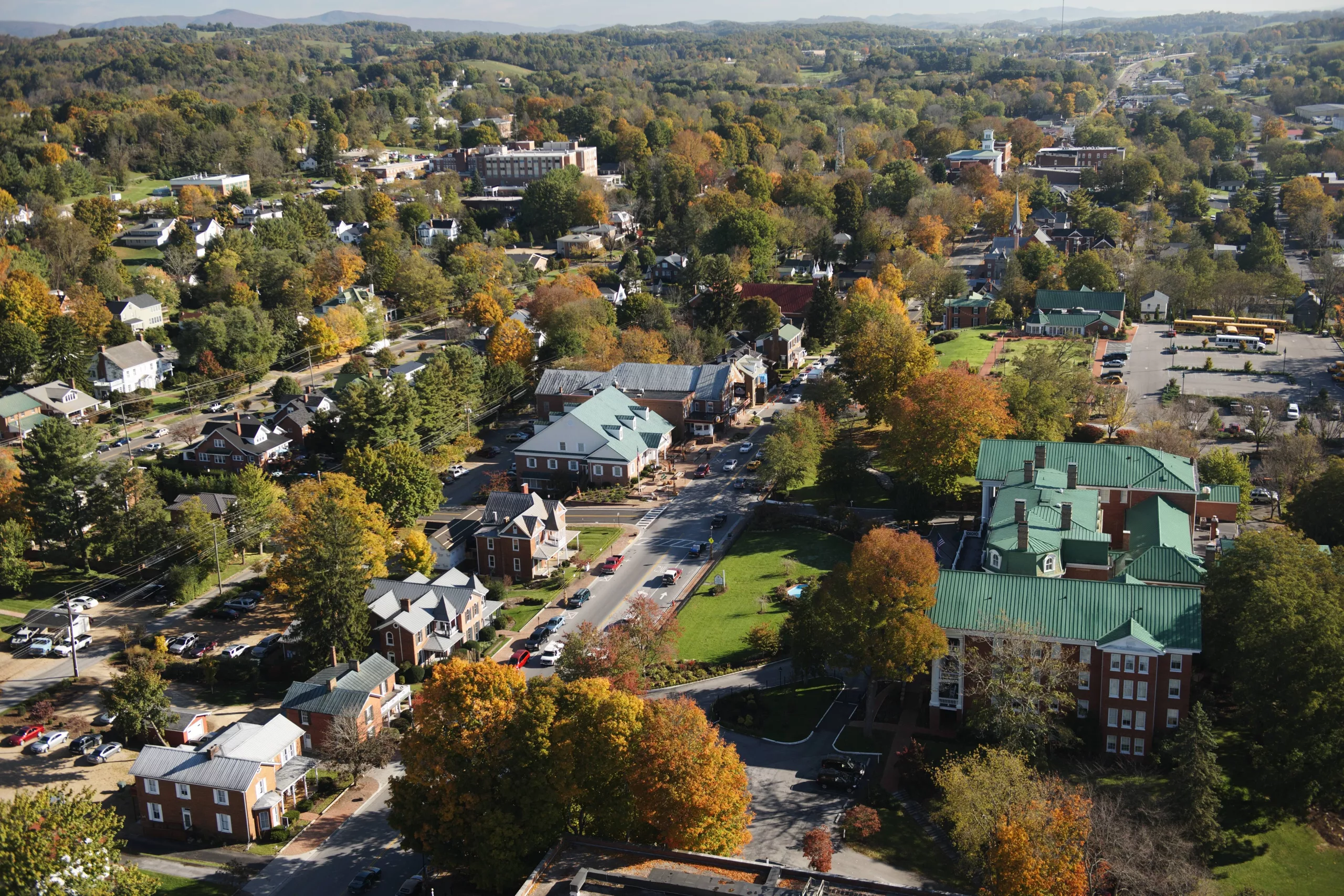 Small Town, Big History: The Stories of Abingdon