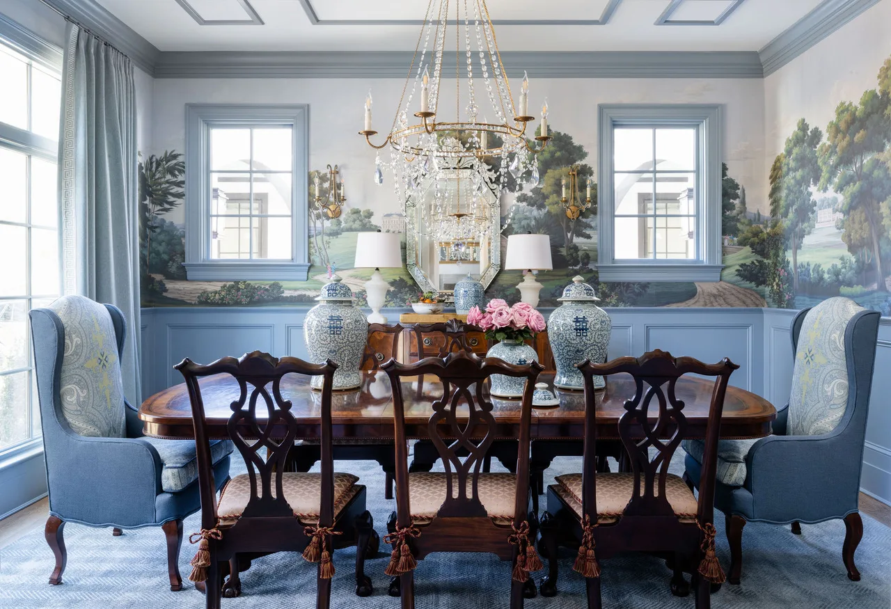 Step into an Alexandria Home Where Blues Rule